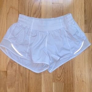 lululemon hotty hot short